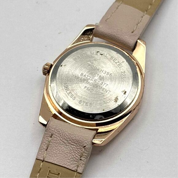 Pink Folio Watch - Picture 5 of 5